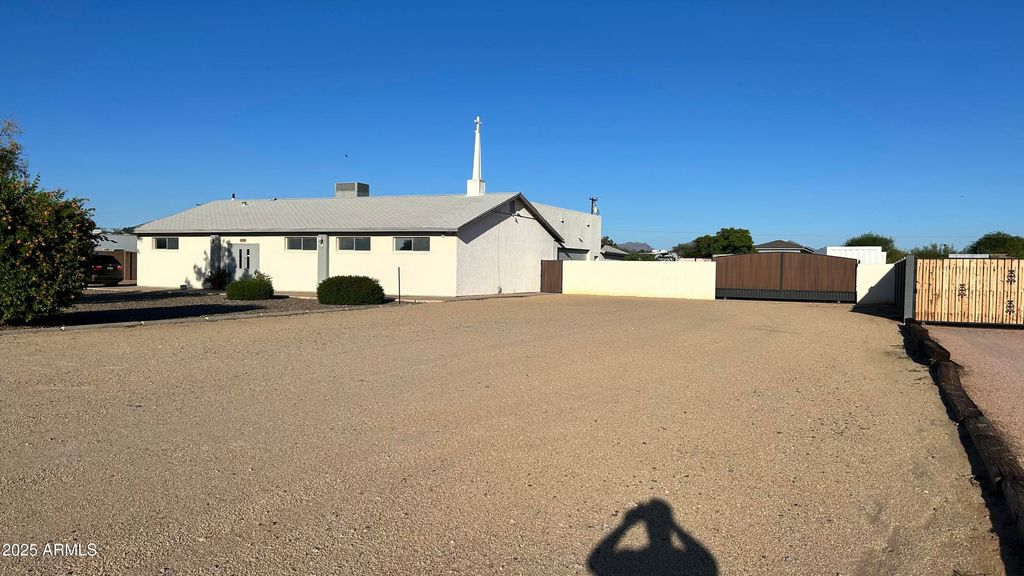 Photo of 15703 N 36th Street, Phoenix, AZ 85032 (MLS # 7026068)