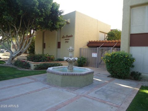 1701 W TUCKEY Lane 208 Phoenix AZ 85015