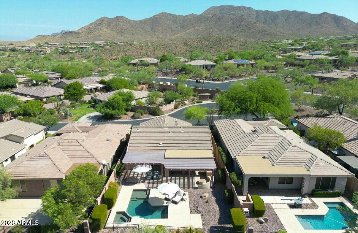 2423 W SHADOW GLEN Court
