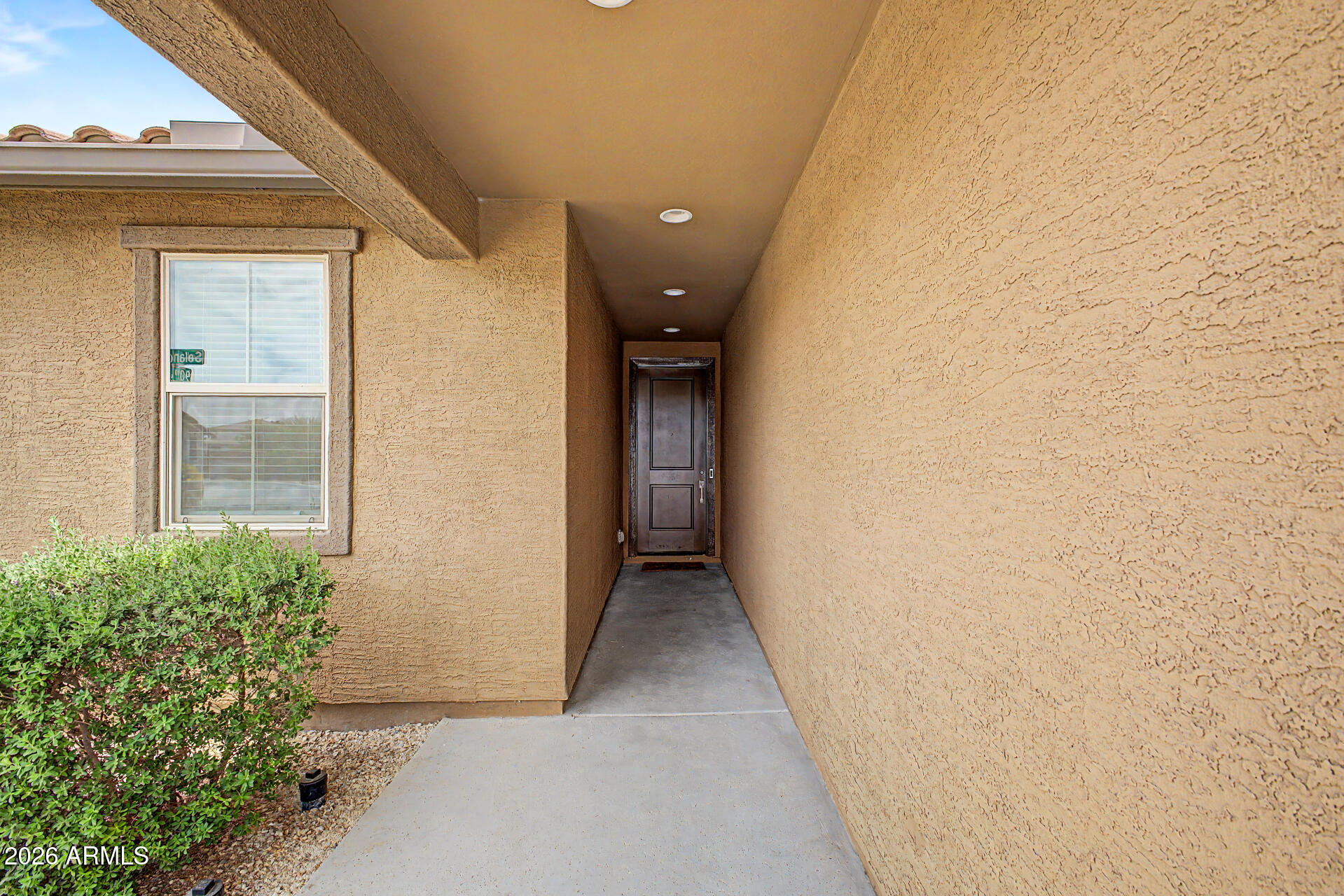 9012 W SOLANO Drive