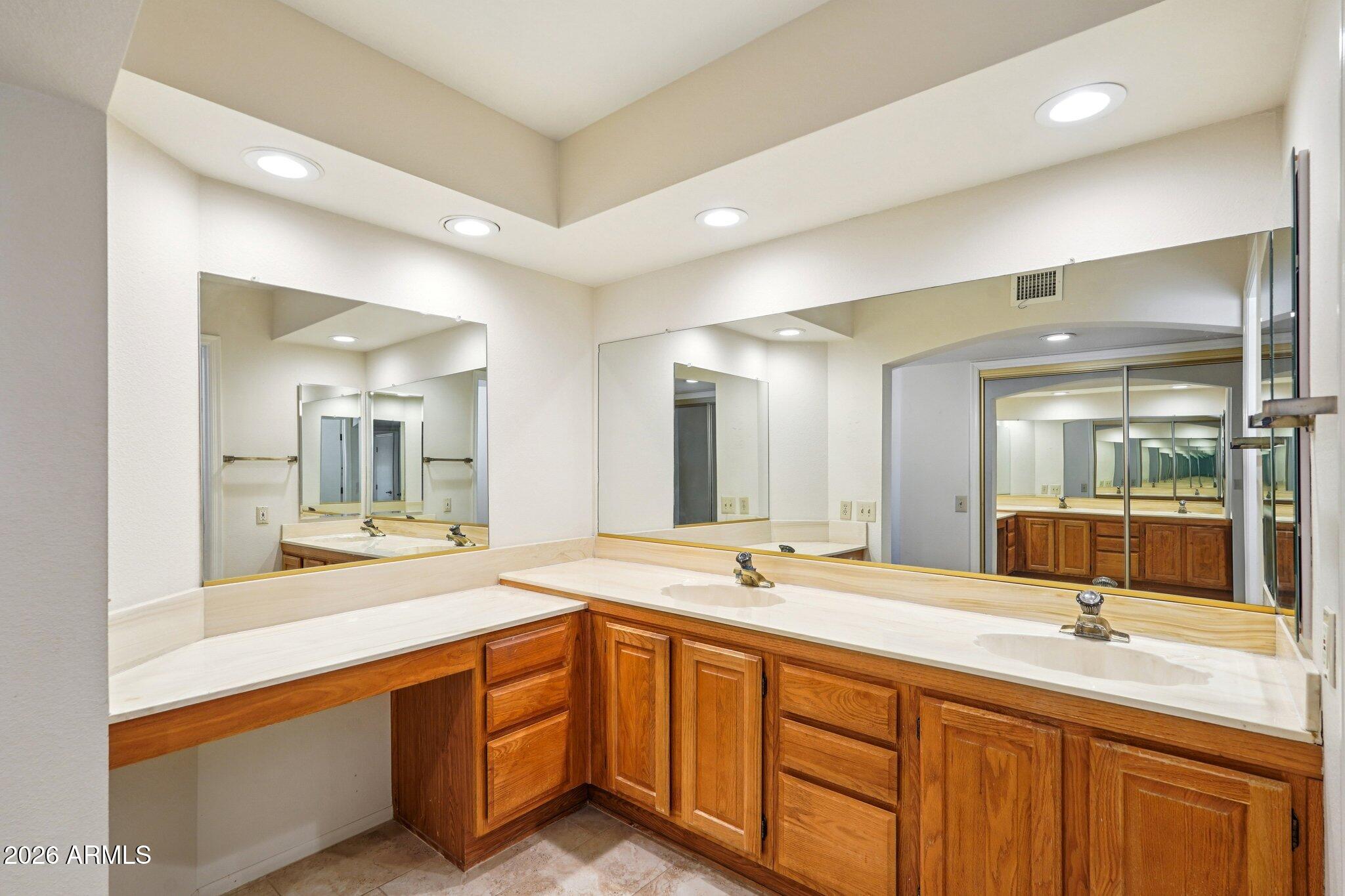 20042 N CROWN RIDGE Drive