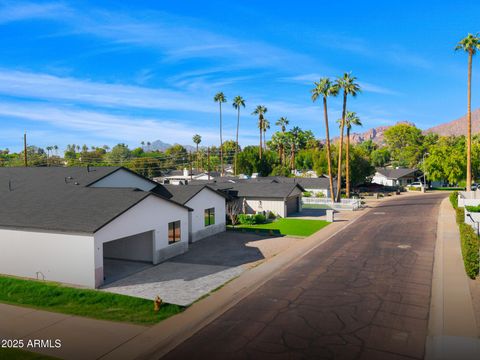 Photo of 3002 N 53rd Place, Phoenix, AZ 85018 (MLS # 6946396)