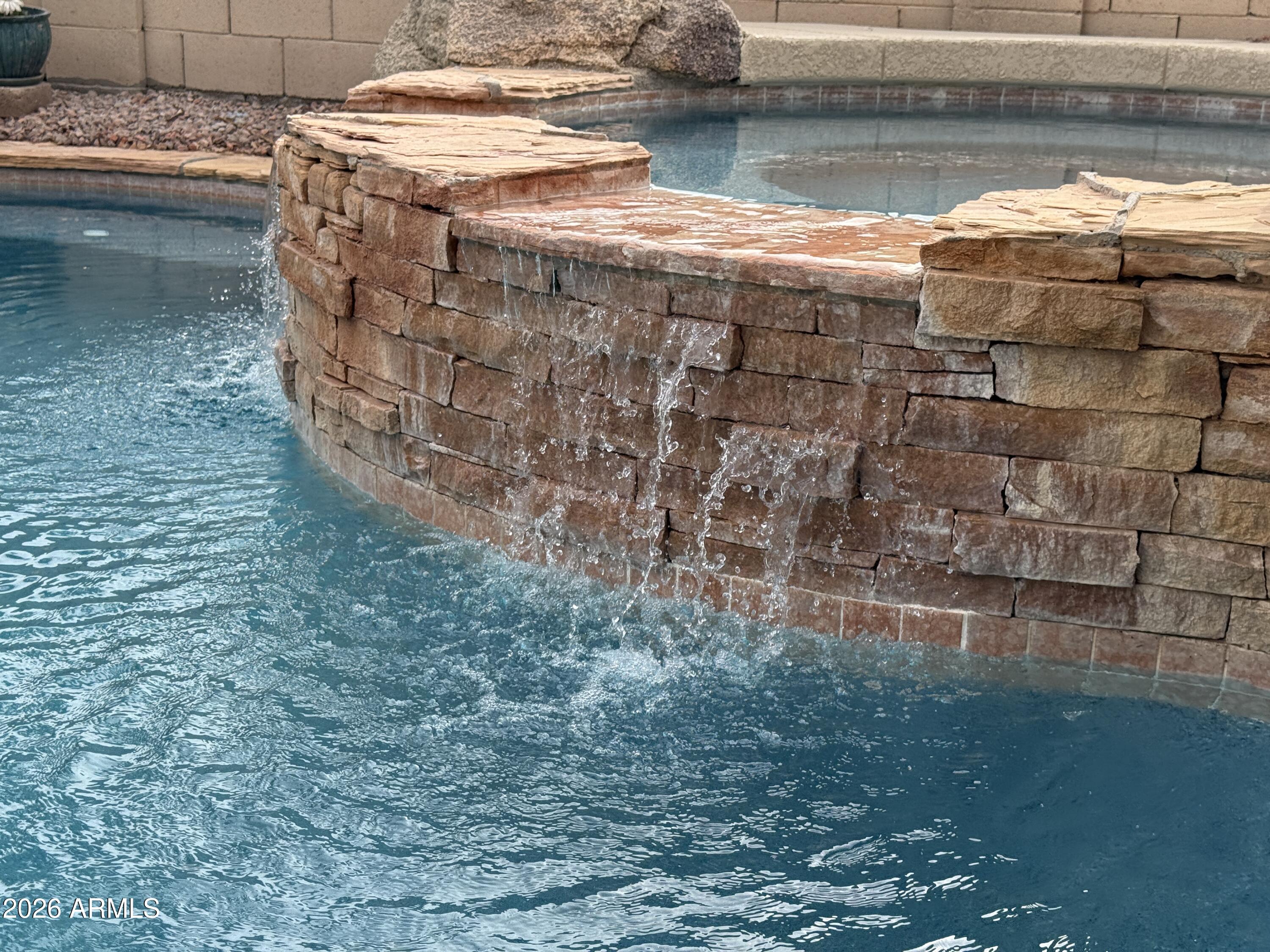 15263 W COUNTRY GABLES Drive