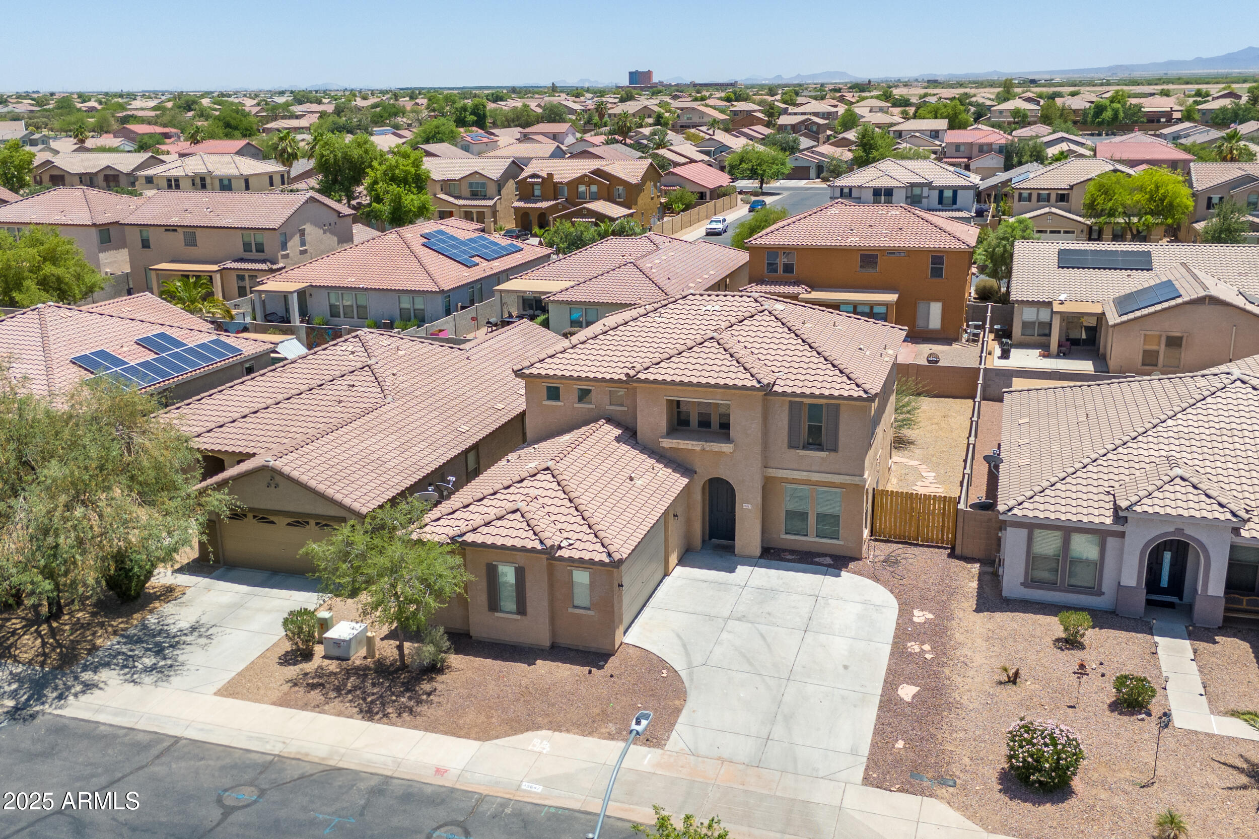 45647 W Starlight Drive