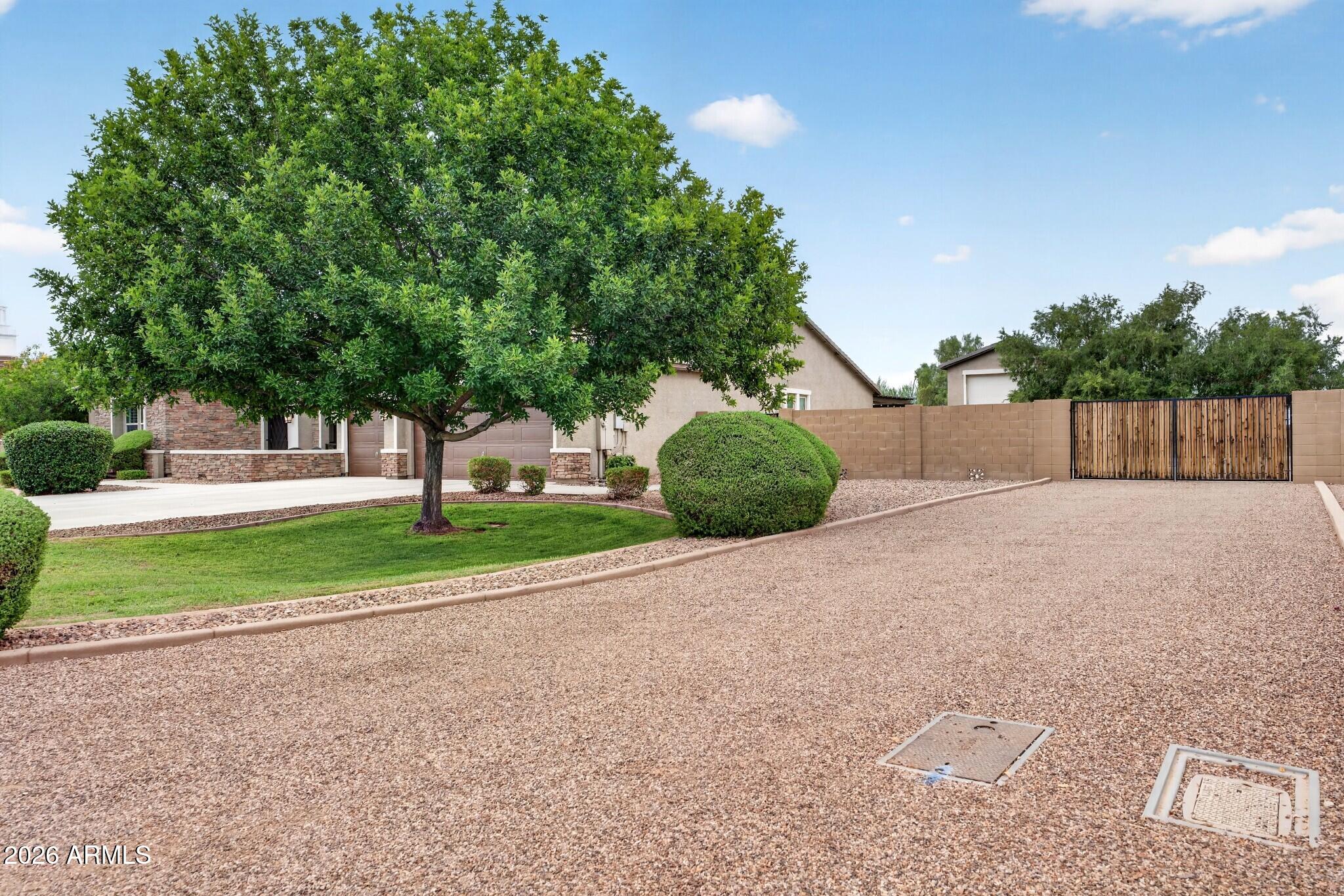 19816 E ALAMOSA Drive