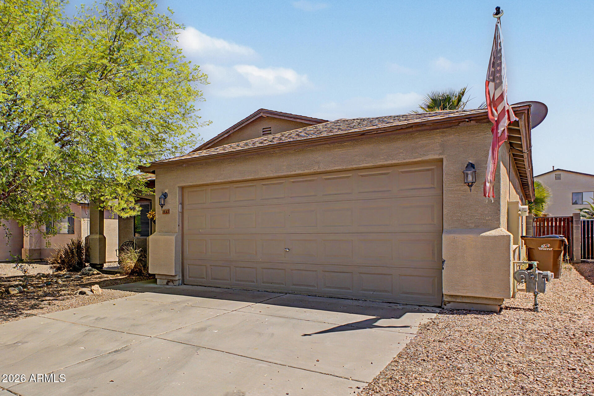 1085 E DESERT ROSE Trail