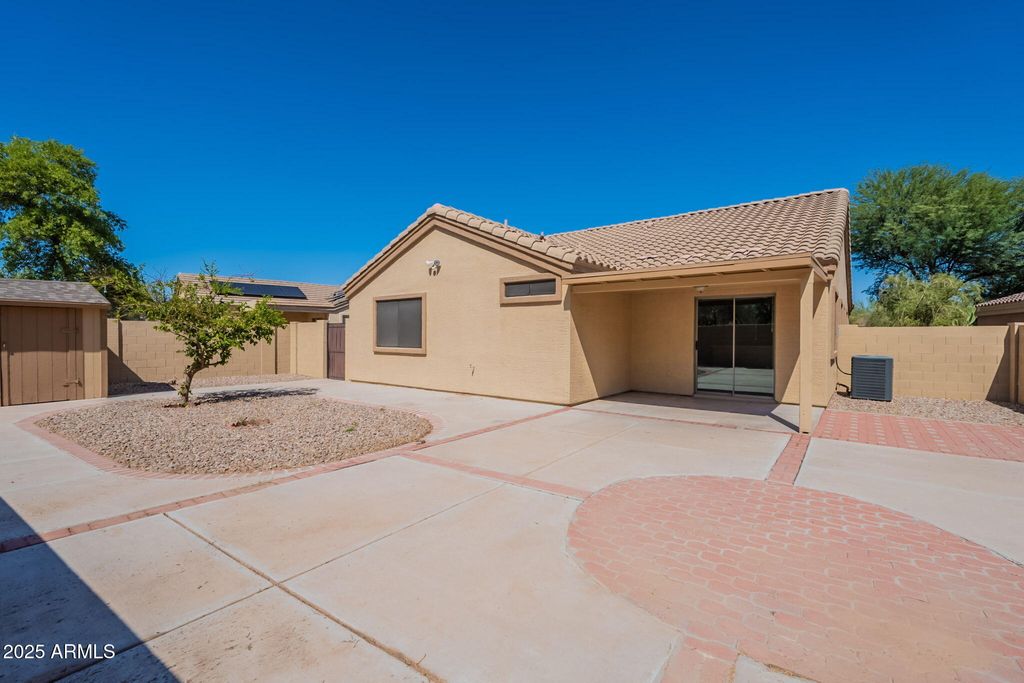 Photo of 365 W Settlers Trail, Casa Grande, AZ 85122 (MLS # 6924452)