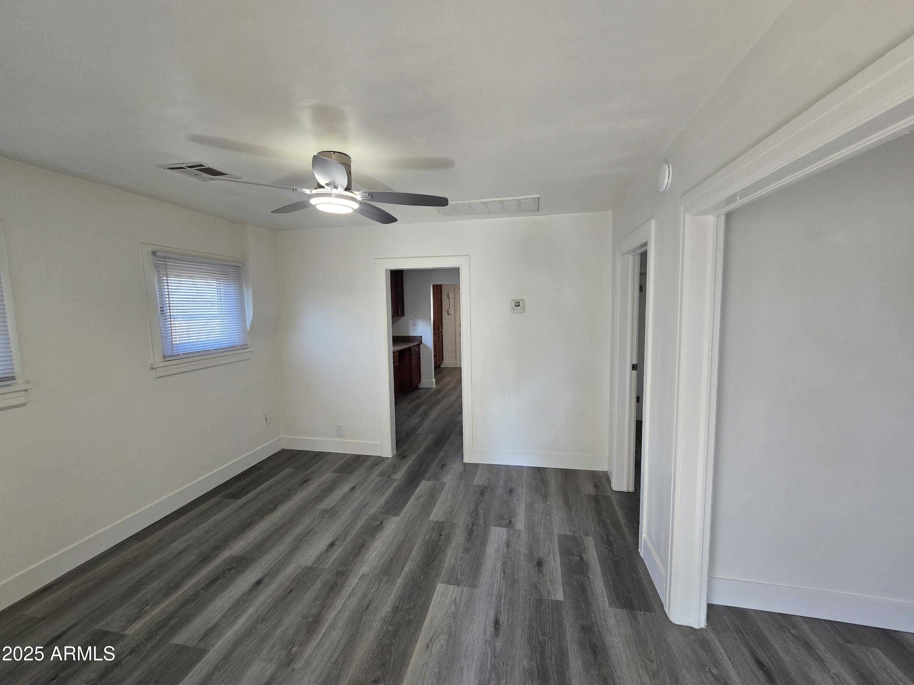 1722 W HADLEY Street