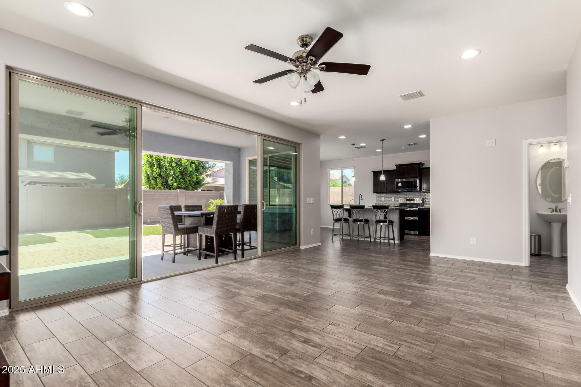 4253 E PALO VERDE Street