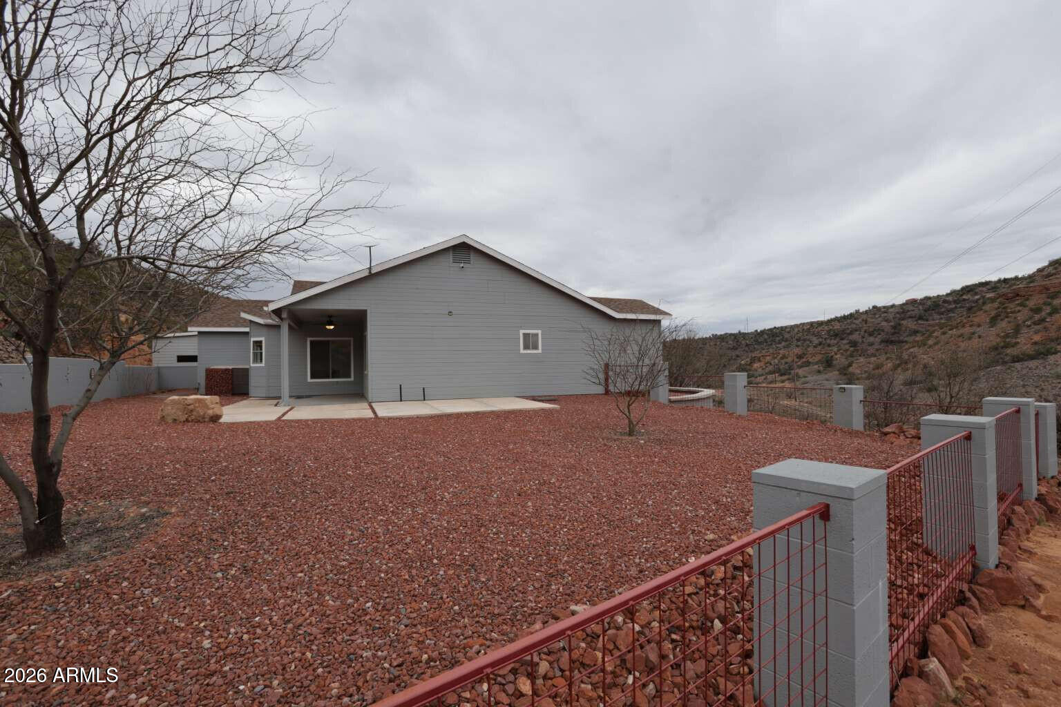 AN IRREG M&B PTN N2SW4 SW PCL COR APPROX 1295'E & 520'N OF SW COR N2SW4 SEC 15-15-4E CONT 2.67AC - Residential