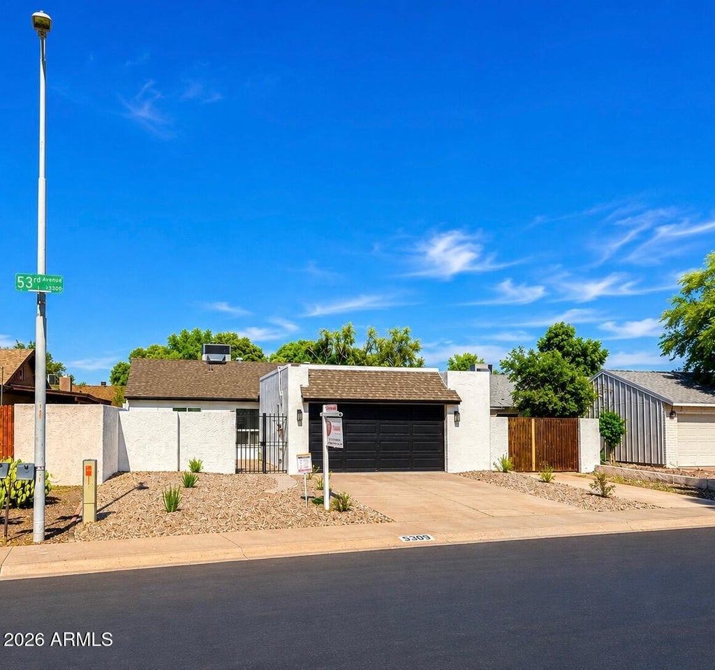 Photo of 9419 N 53rd Avenue, Glendale, AZ 85302 (MLS # 7082179)