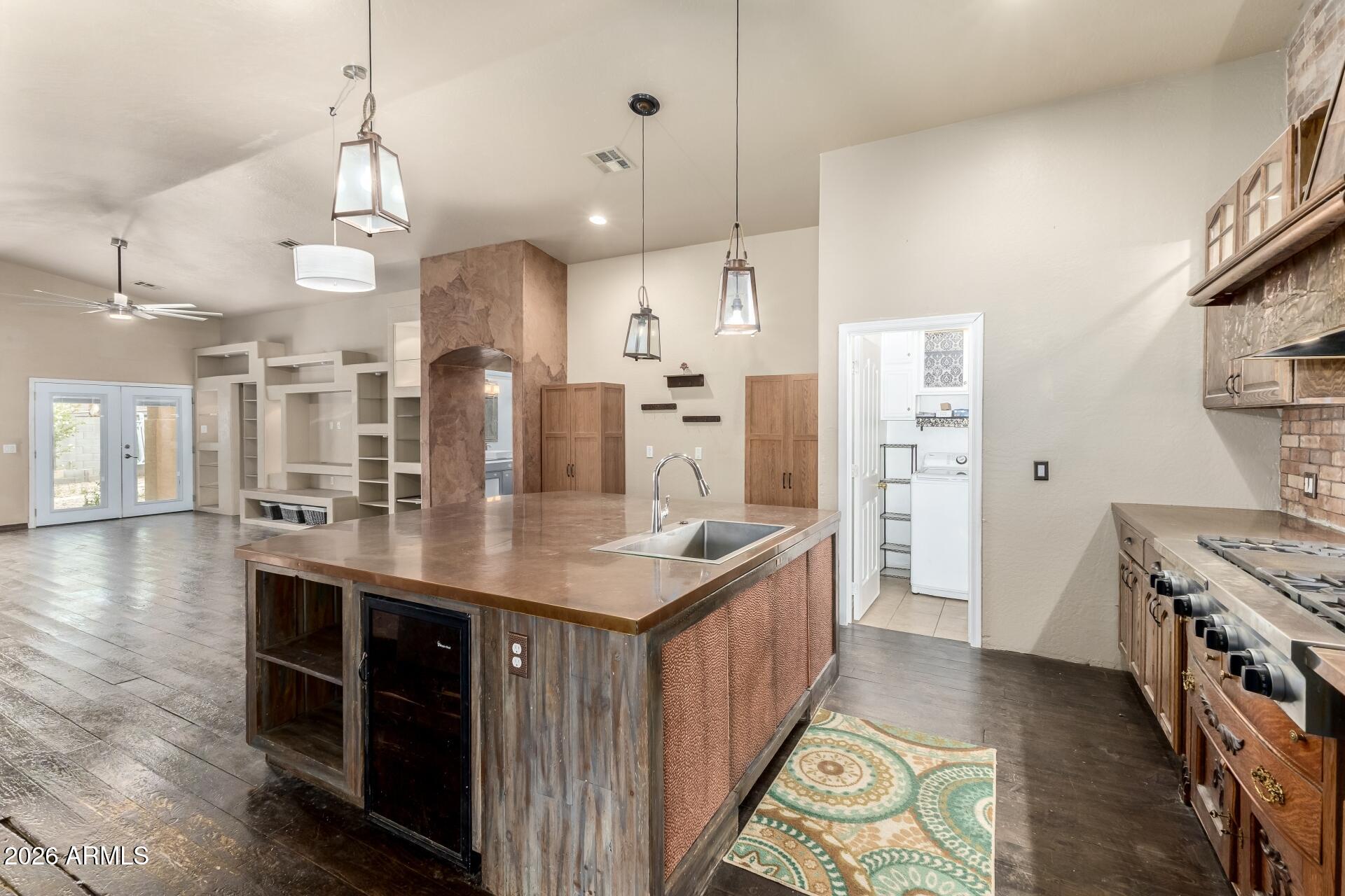 10717 E CLIFFROSE Lane