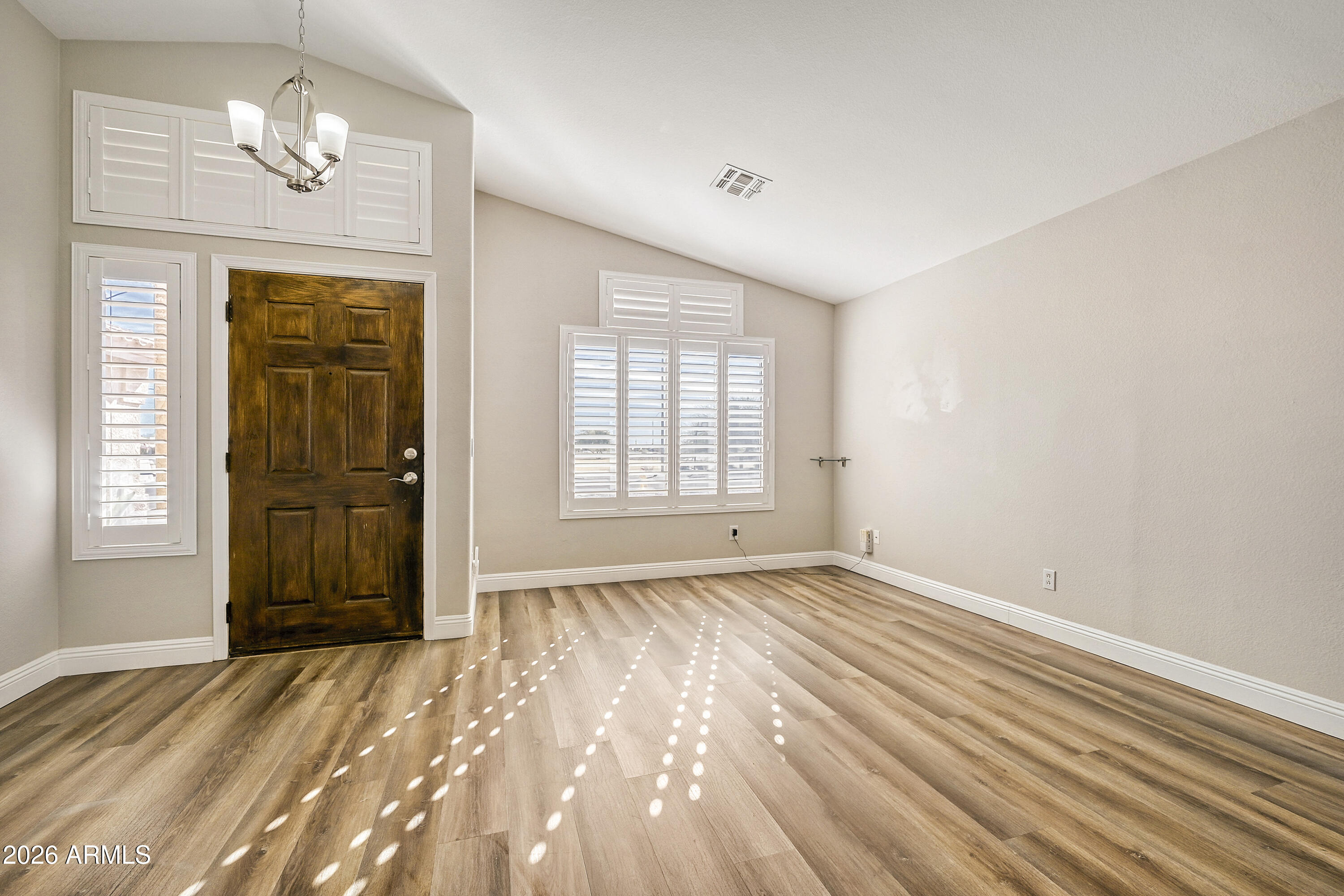 10848 W Louise Drive