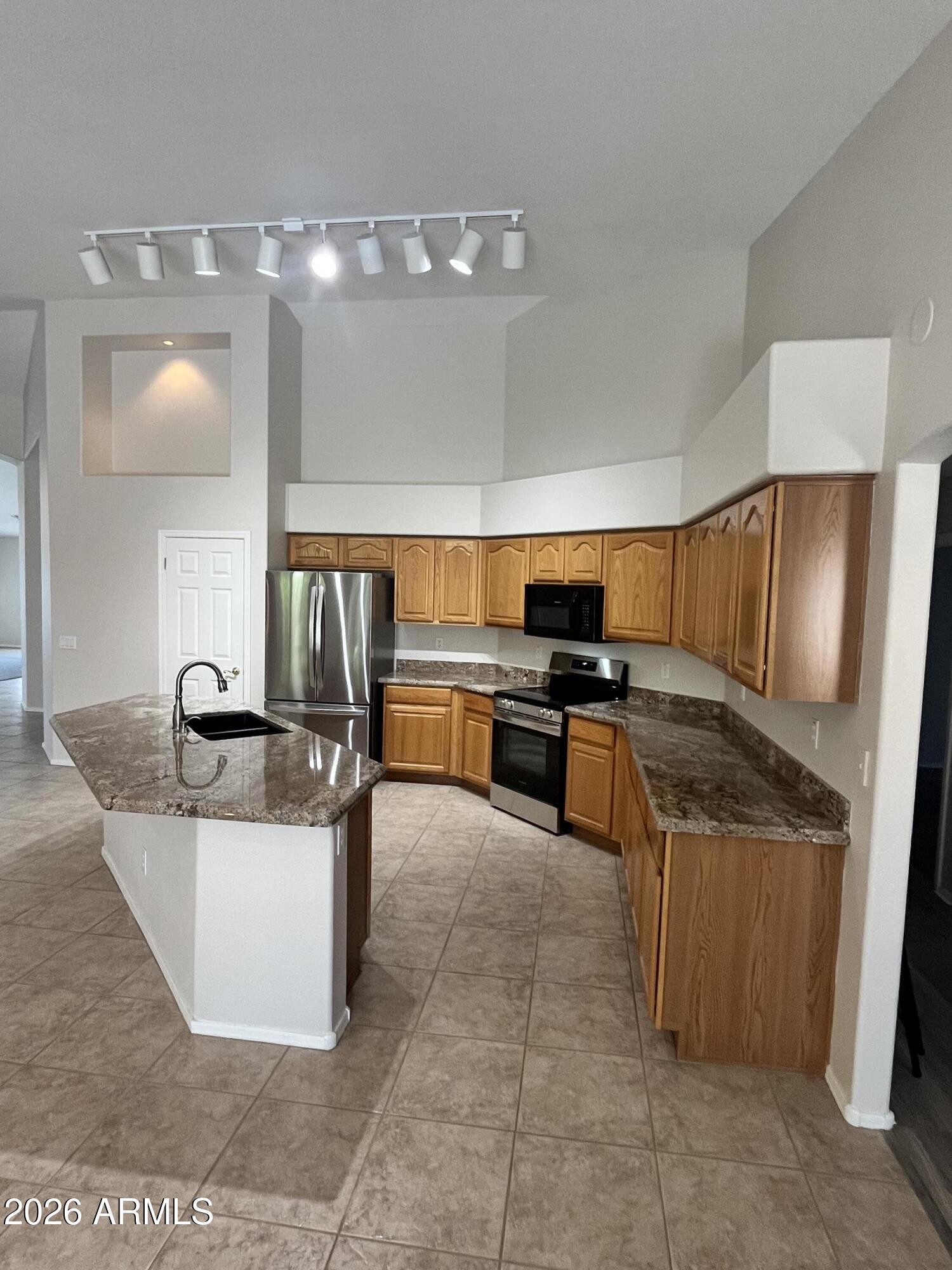 1182 E HARRISON Street