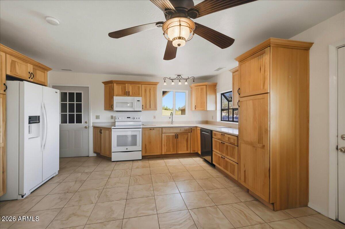1245 N WINDMILL Way