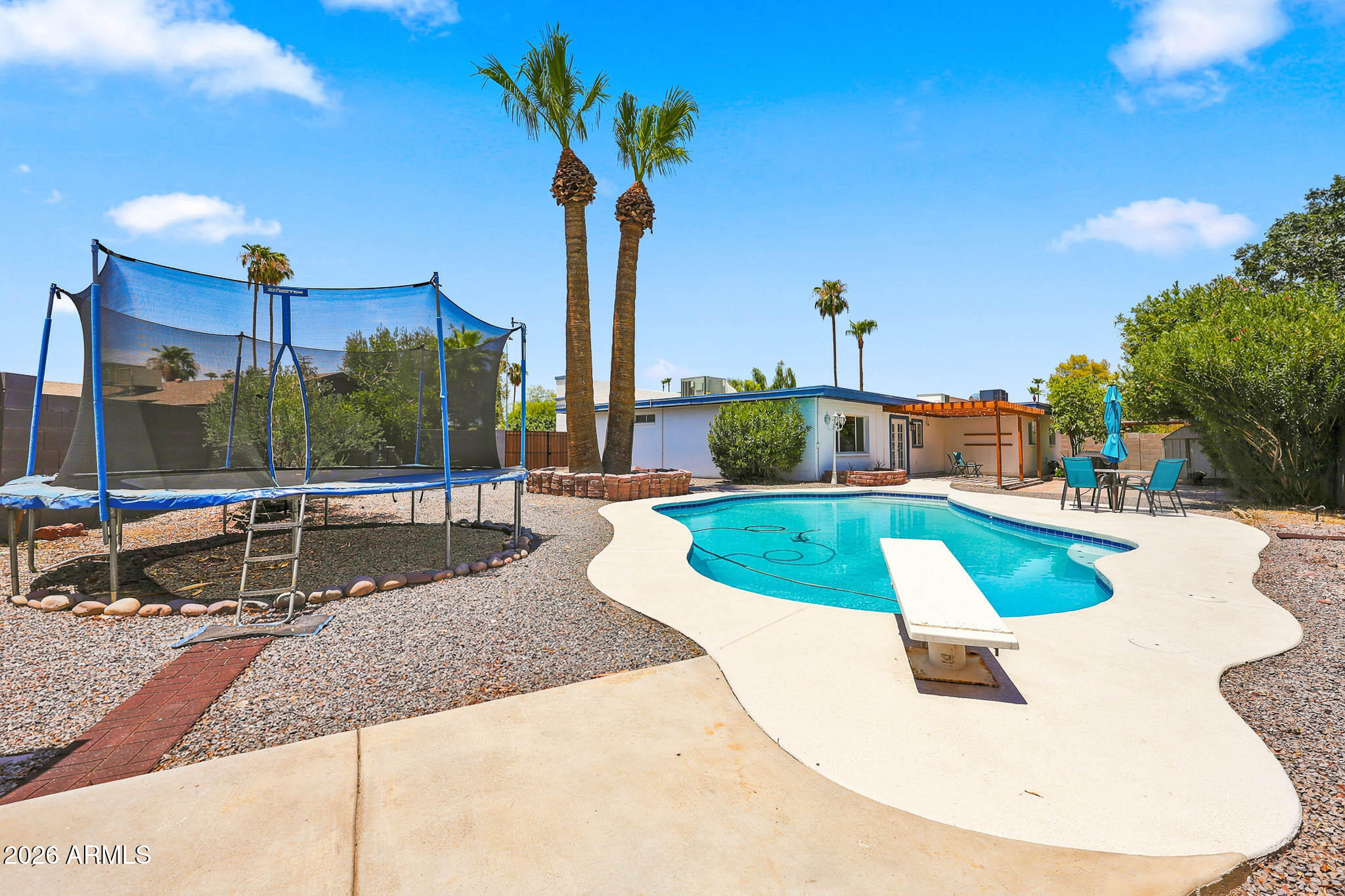 5921 S ALDER Drive