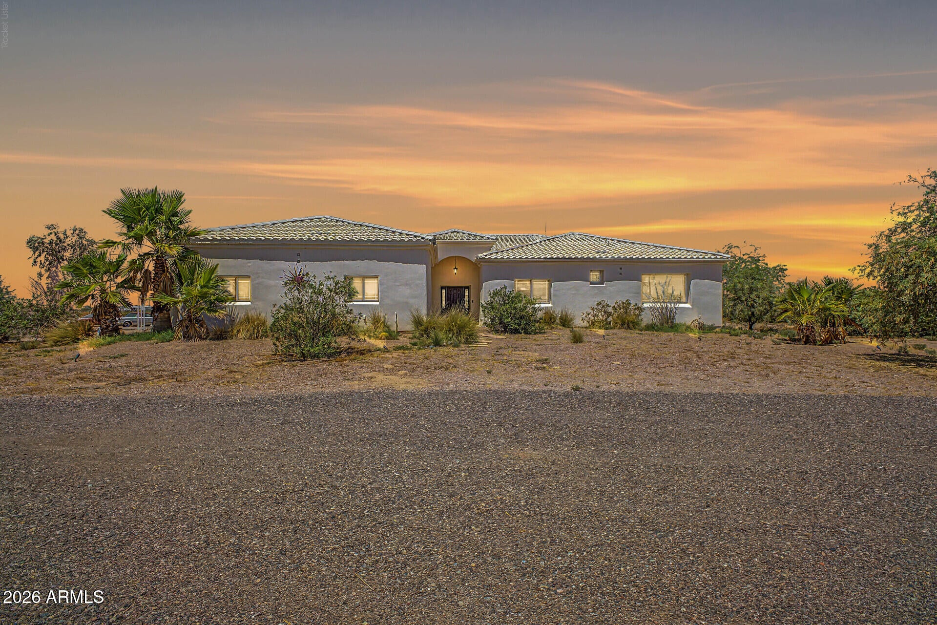 8716 N THUNDERBIRD Road