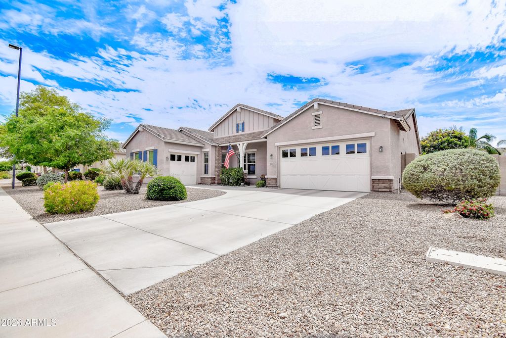 Photo of 2813 E Muirfield Street, Gilbert, AZ 85298 (MLS # 7021534)