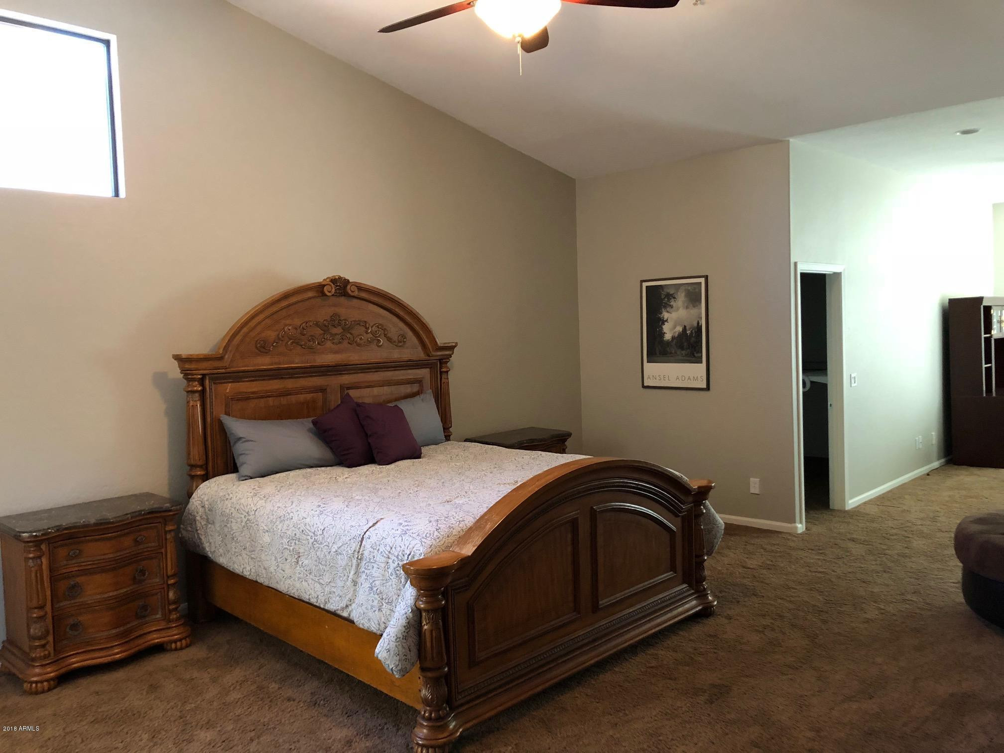 9405 E Quarry Trail