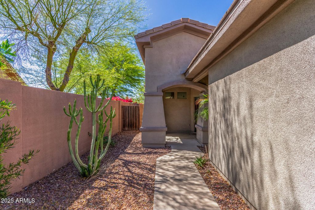 Photo of 41401 N Maidstone Court, Anthem, AZ 85086 (MLS # 6912520)