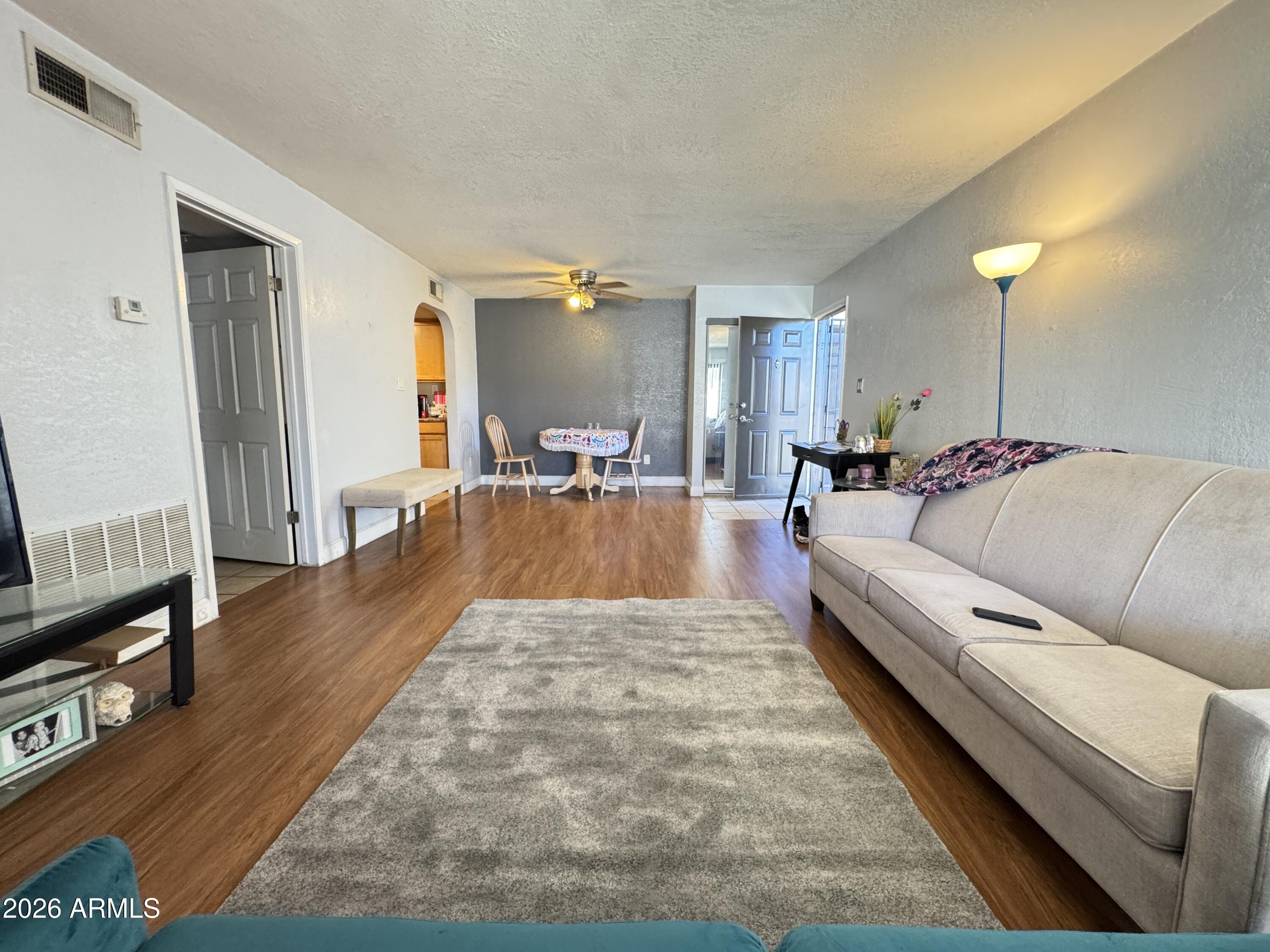 3825 E CAMELBACK Road 276