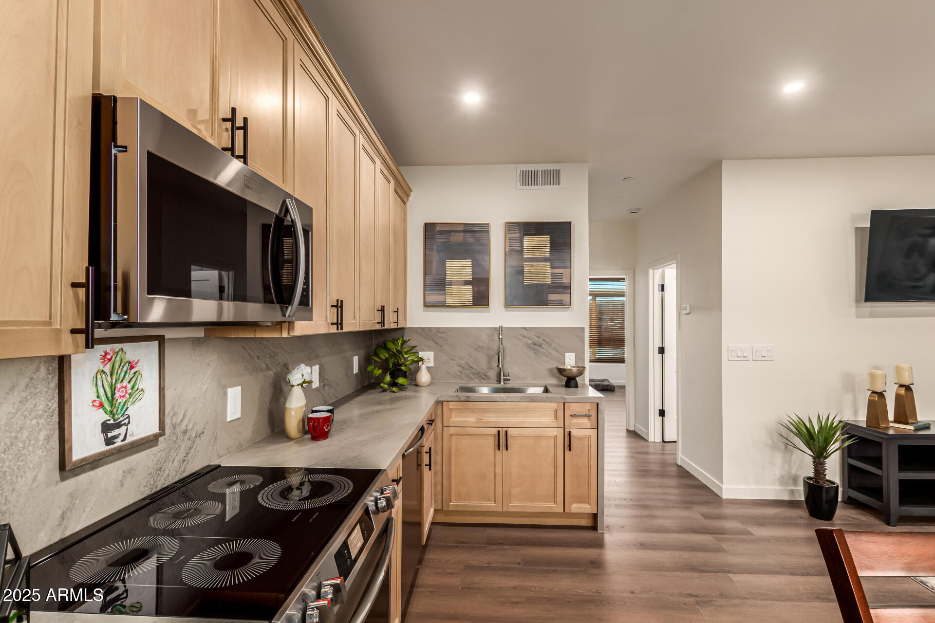 12005 N Panorama Drive 102