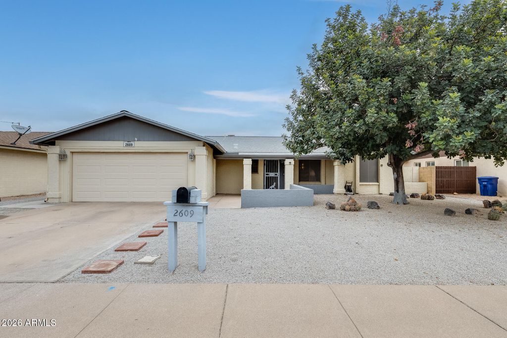 Photo of 2609 N Pleasant Drive, Chandler, AZ 85225 (MLS # 6975757)