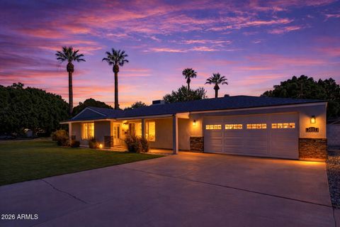 3001 N 43RD Place Phoenix AZ 85018