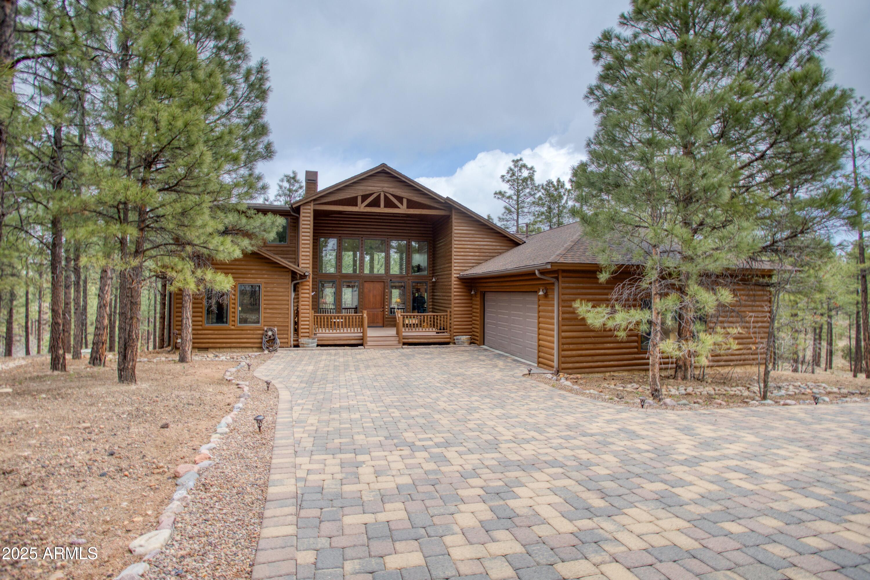 520 N SILVERLEAF Lane