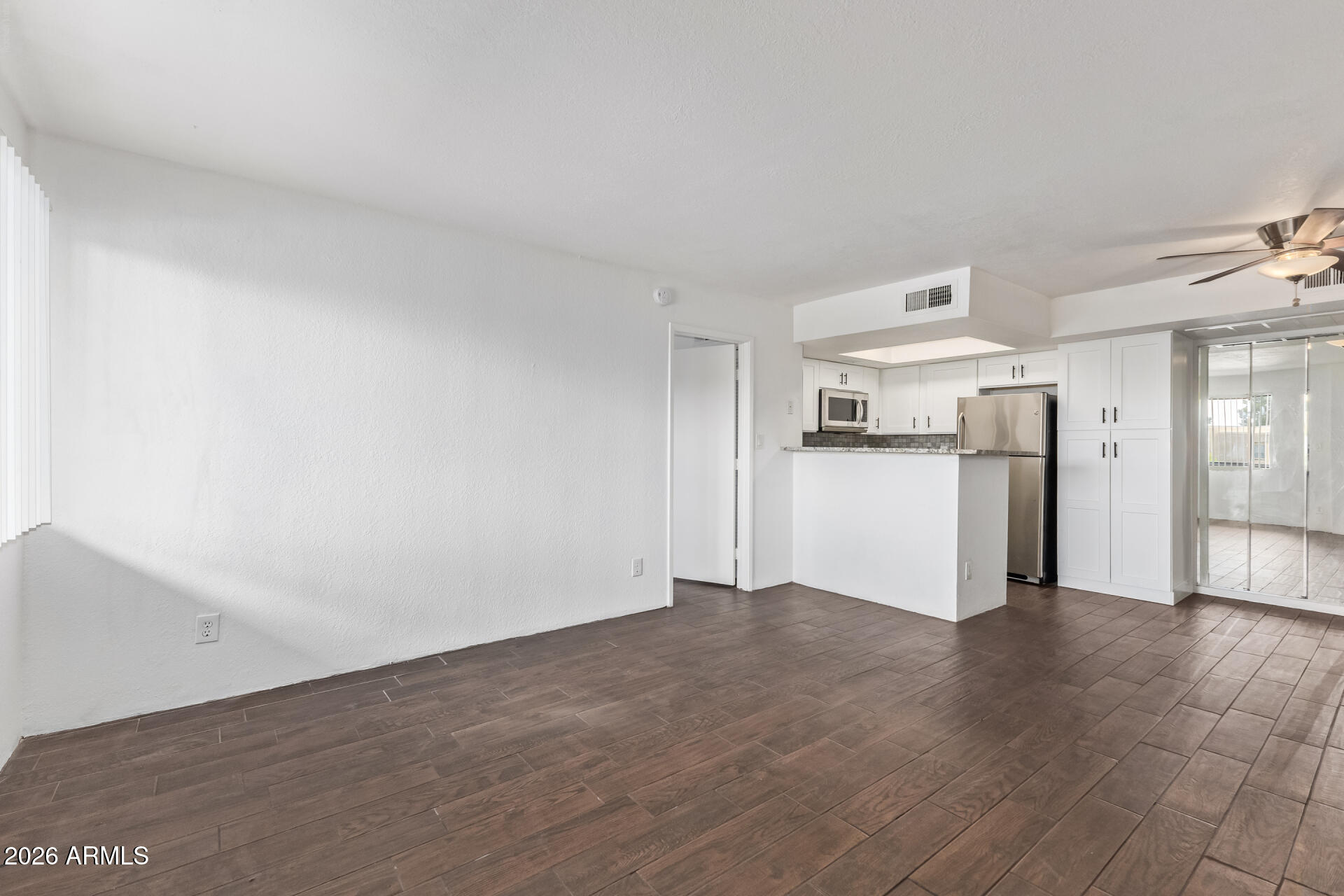 3601 W TIERRA BUENA Lane 271