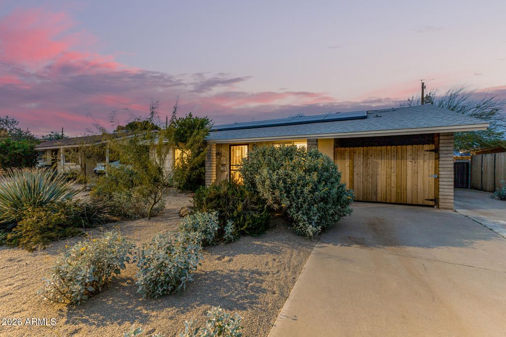 Photo of 416 E Papago Drive, Tempe, AZ 85288 (MLS # 6983885)