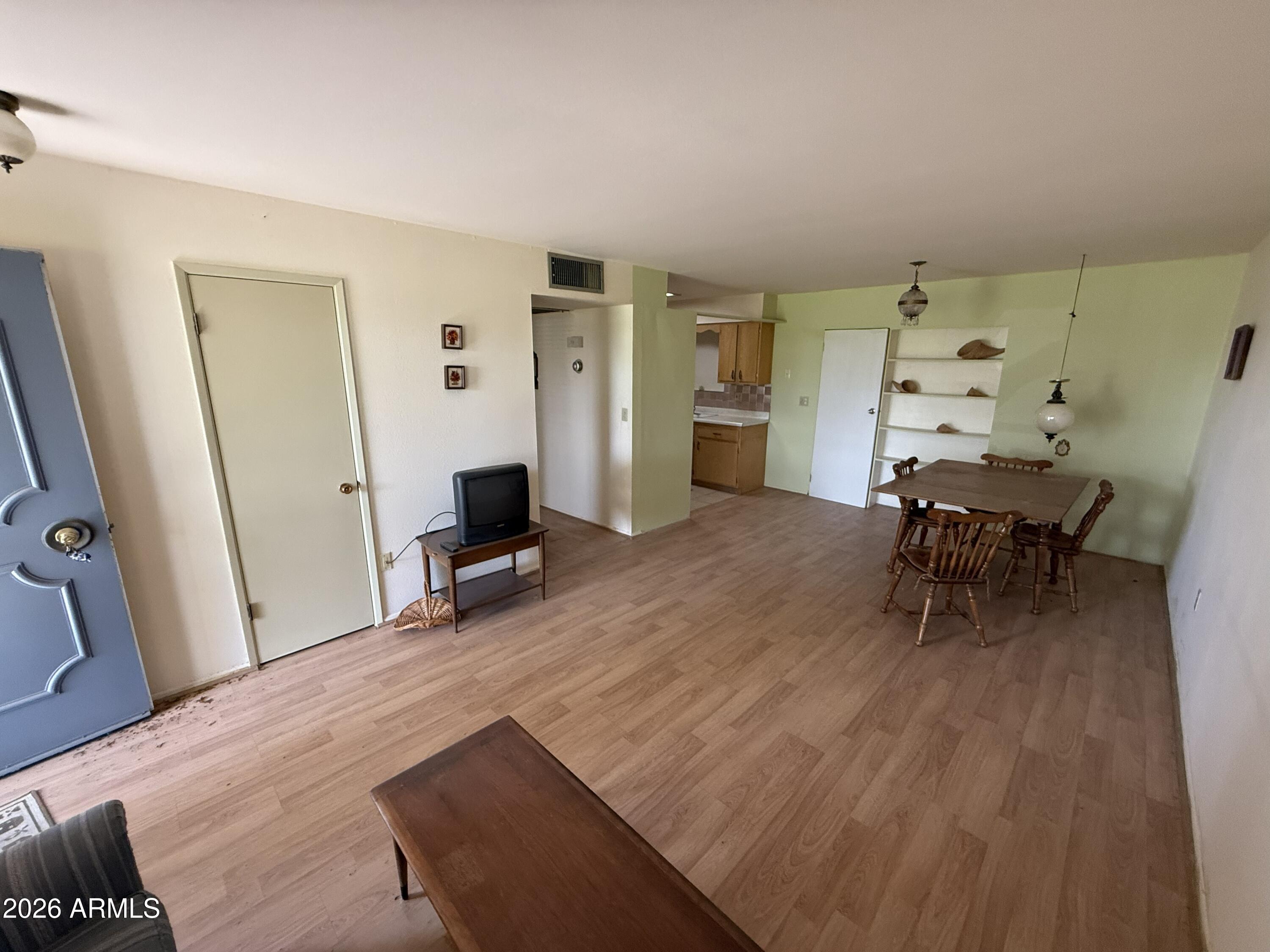 10440 W DEANNE Drive