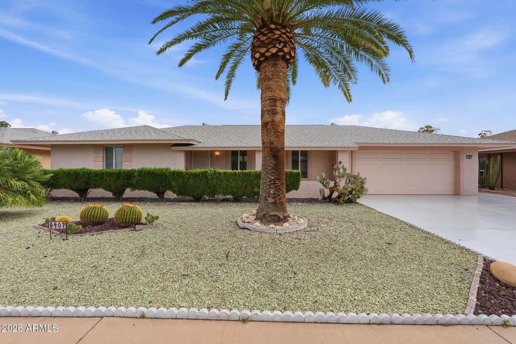 Photo of 9407 W Glen Oaks Circle, Sun City, AZ 85351 (MLS # 6999966)