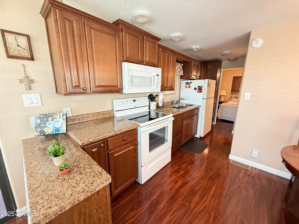 Photo of 258 Beryl Drive #258, Apache Junction, AZ 85119 (MLS # 6922531)