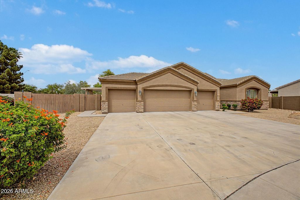 Photo of 4644 W Villa Linda Drive, Glendale, AZ 85310 (MLS # 7014451)