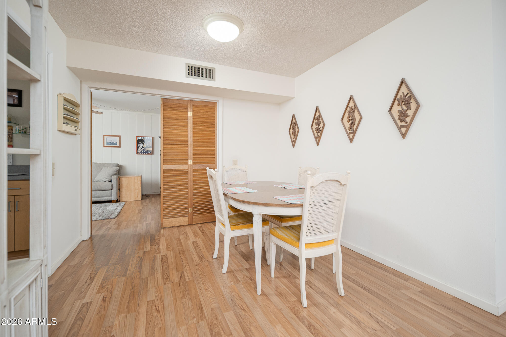 10539 W PALMERAS Drive