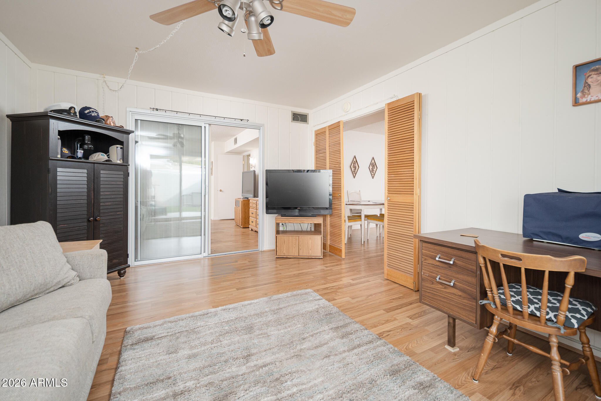 10539 W PALMERAS Drive