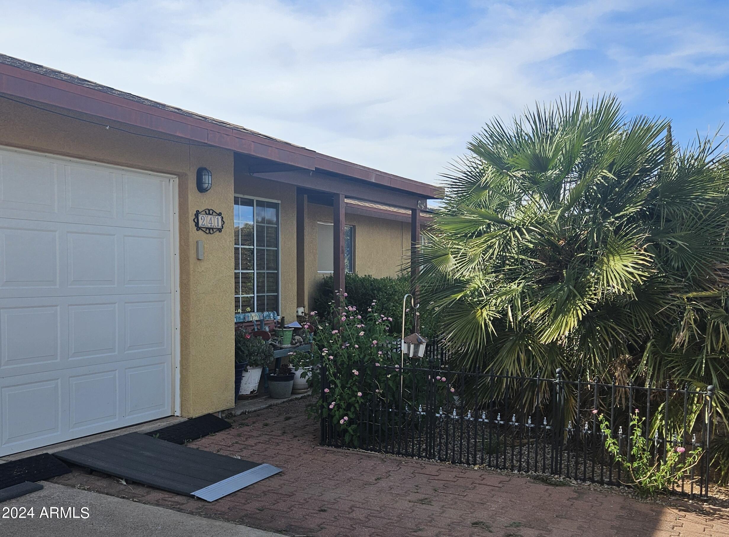 GARDEN CANYON HEIGHTS - Residential