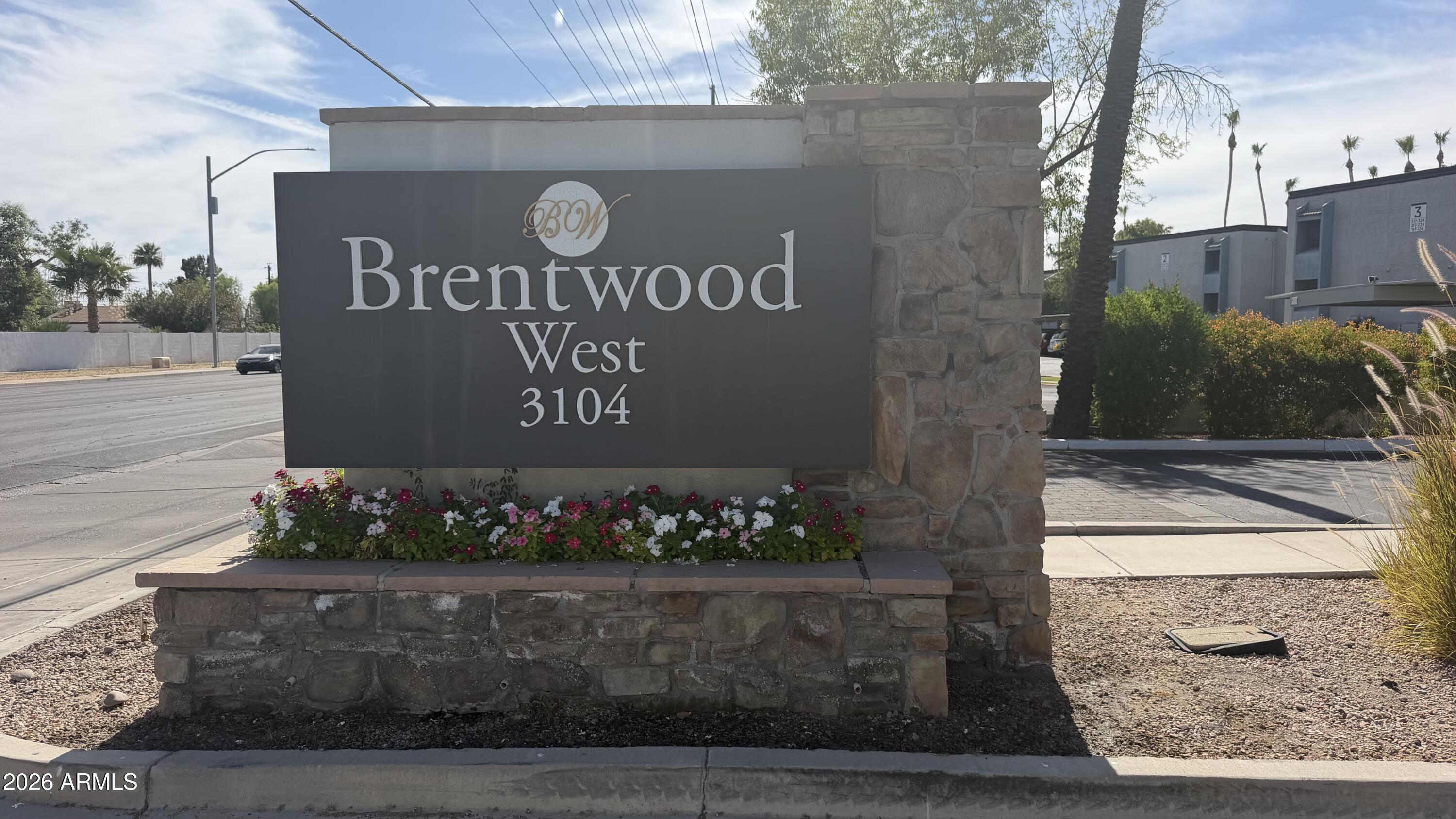 3104 E BROADWAY Road 38