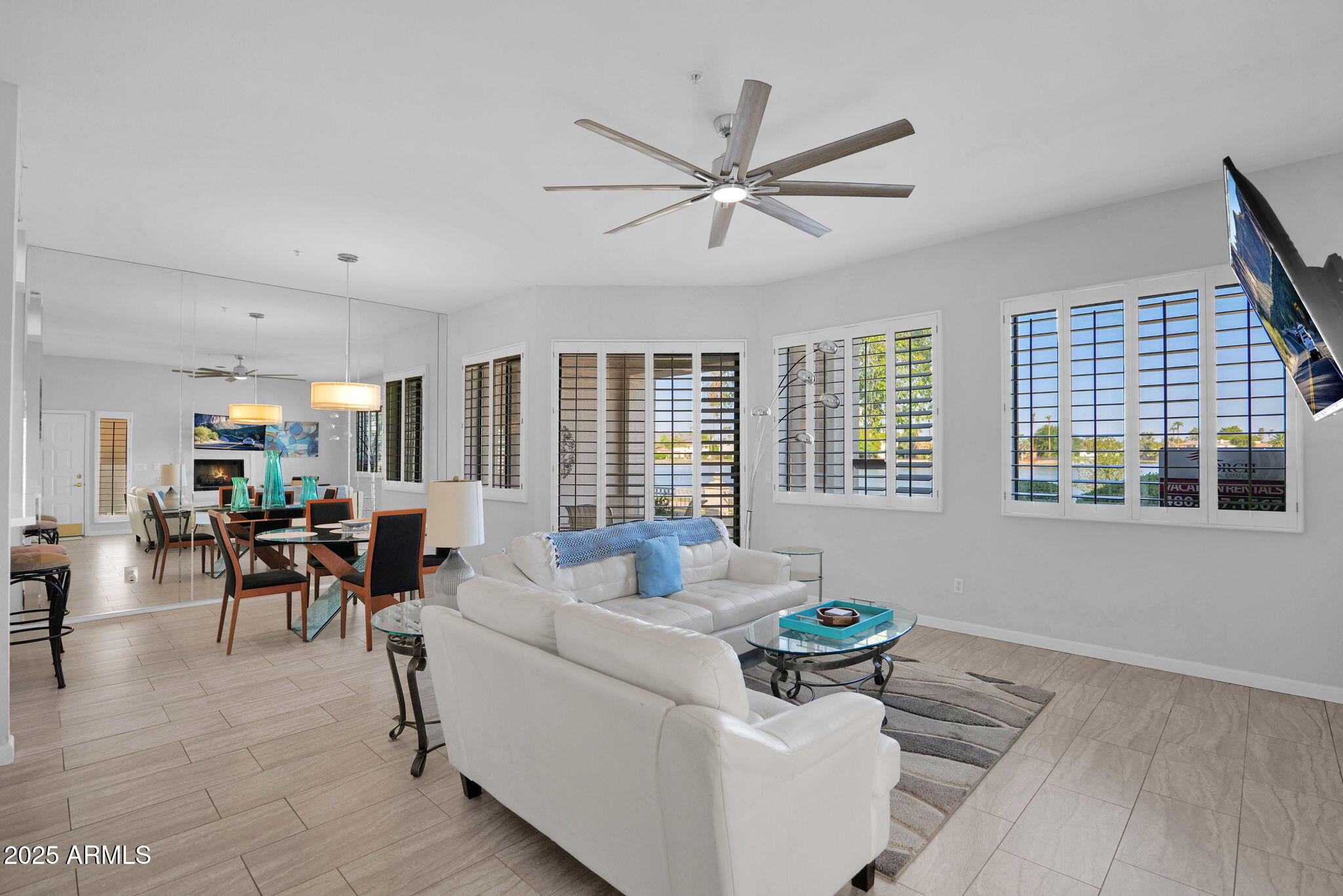 8270 N HAYDEN Road 1011