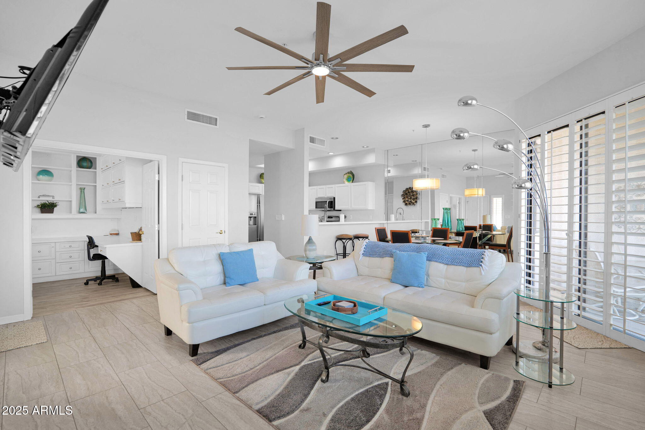 8270 N HAYDEN Road 1011