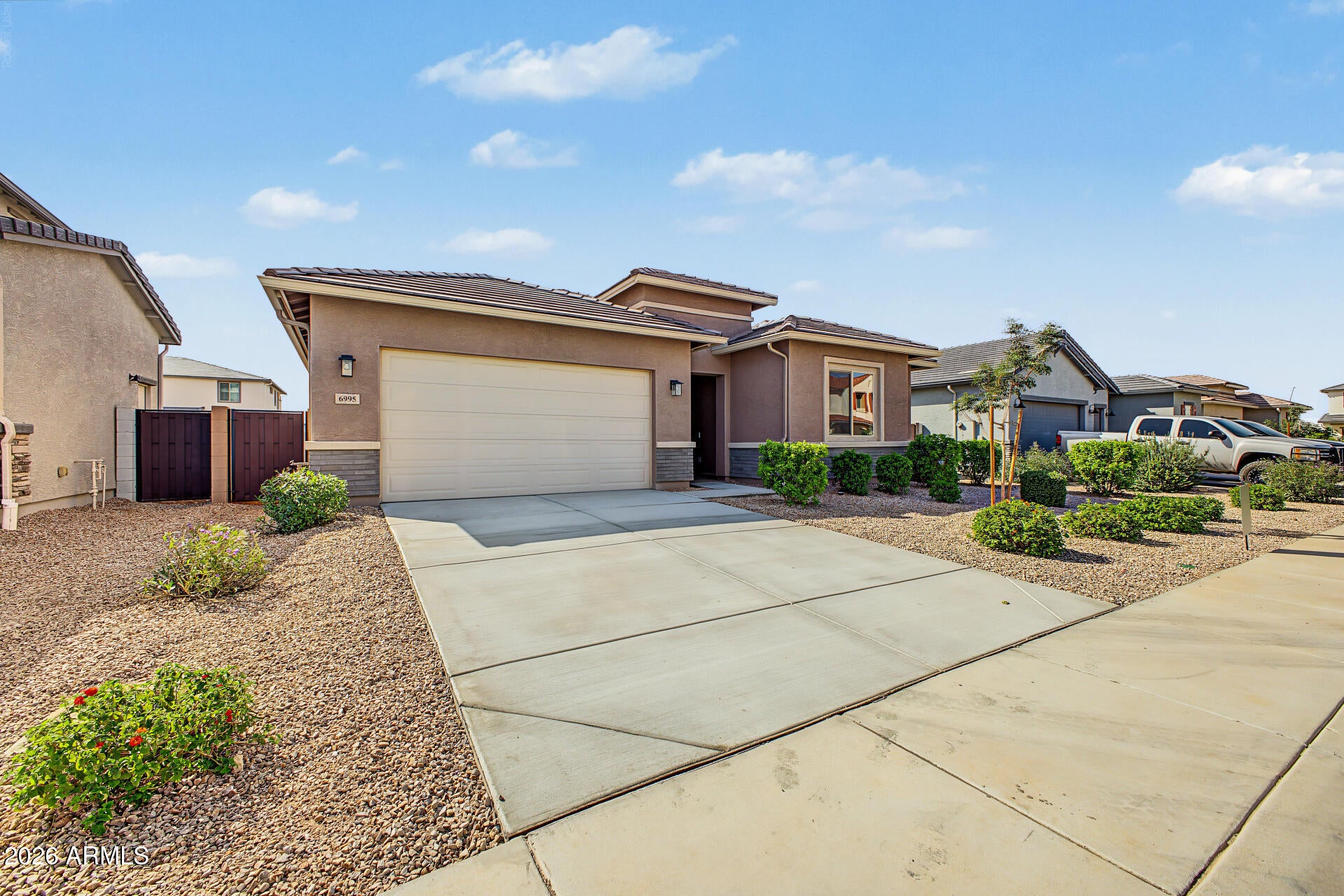 6995 E HAYRIDE Lane
