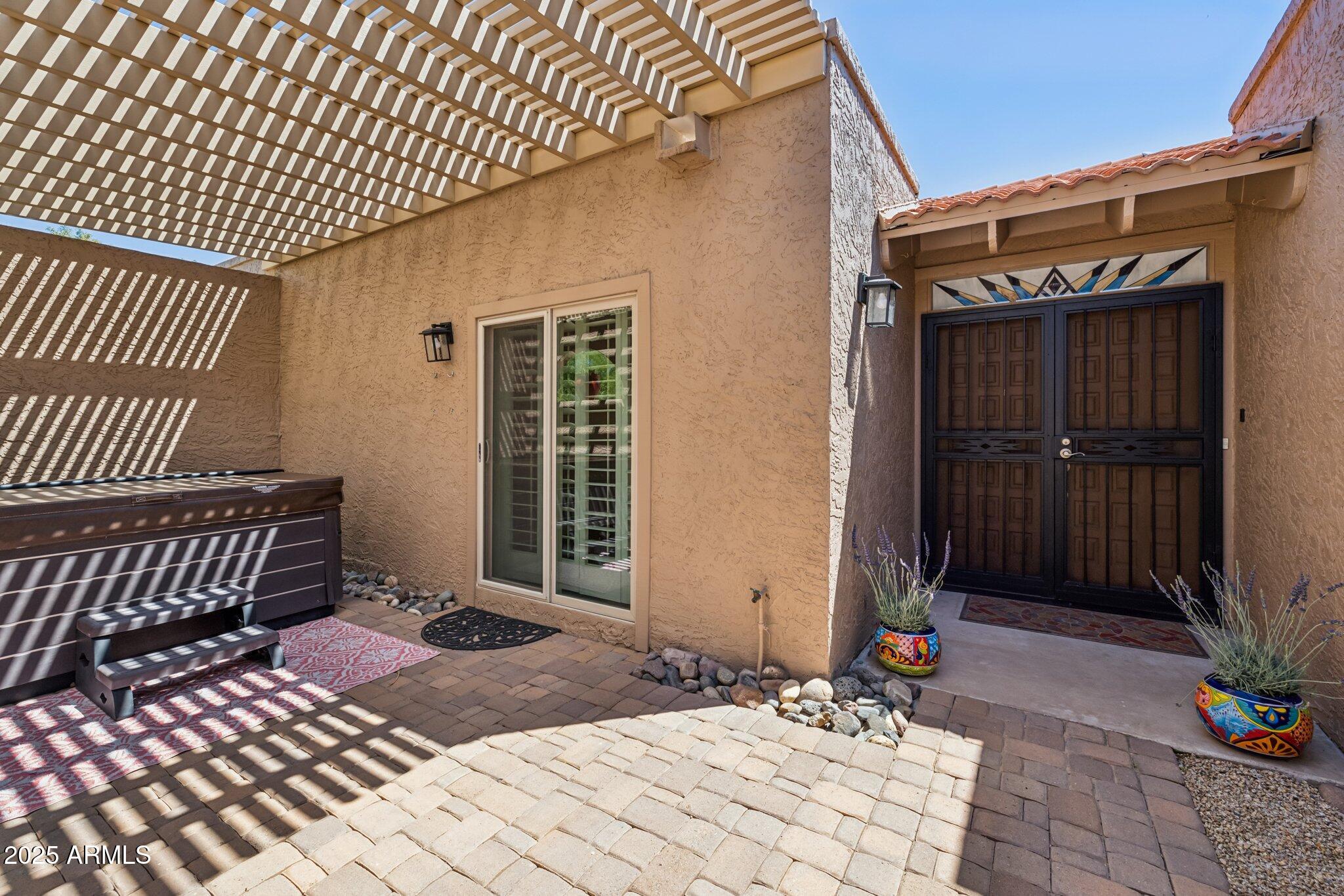 18548 E PARADA Circle