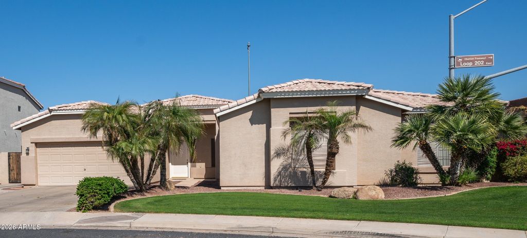 Photo of 2002 W Hawken Way, Chandler, AZ 85286 (MLS # 6994961)