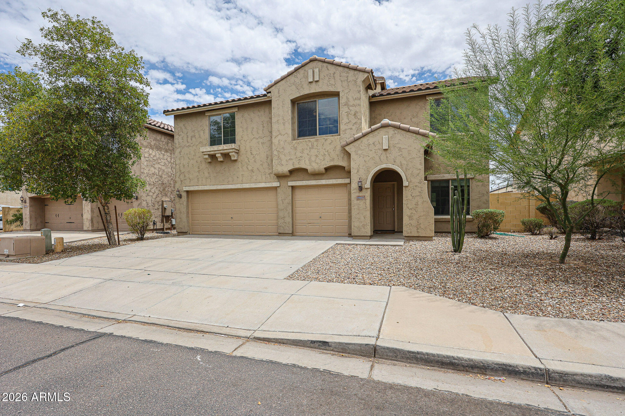19417 W MORNING GLORY Drive
