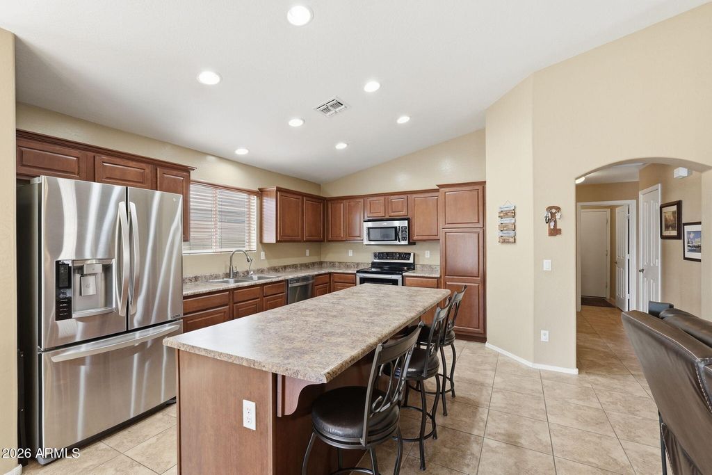 Photo of 2936 E Crescent Way, Gilbert, AZ 85298 (MLS # 7023929)