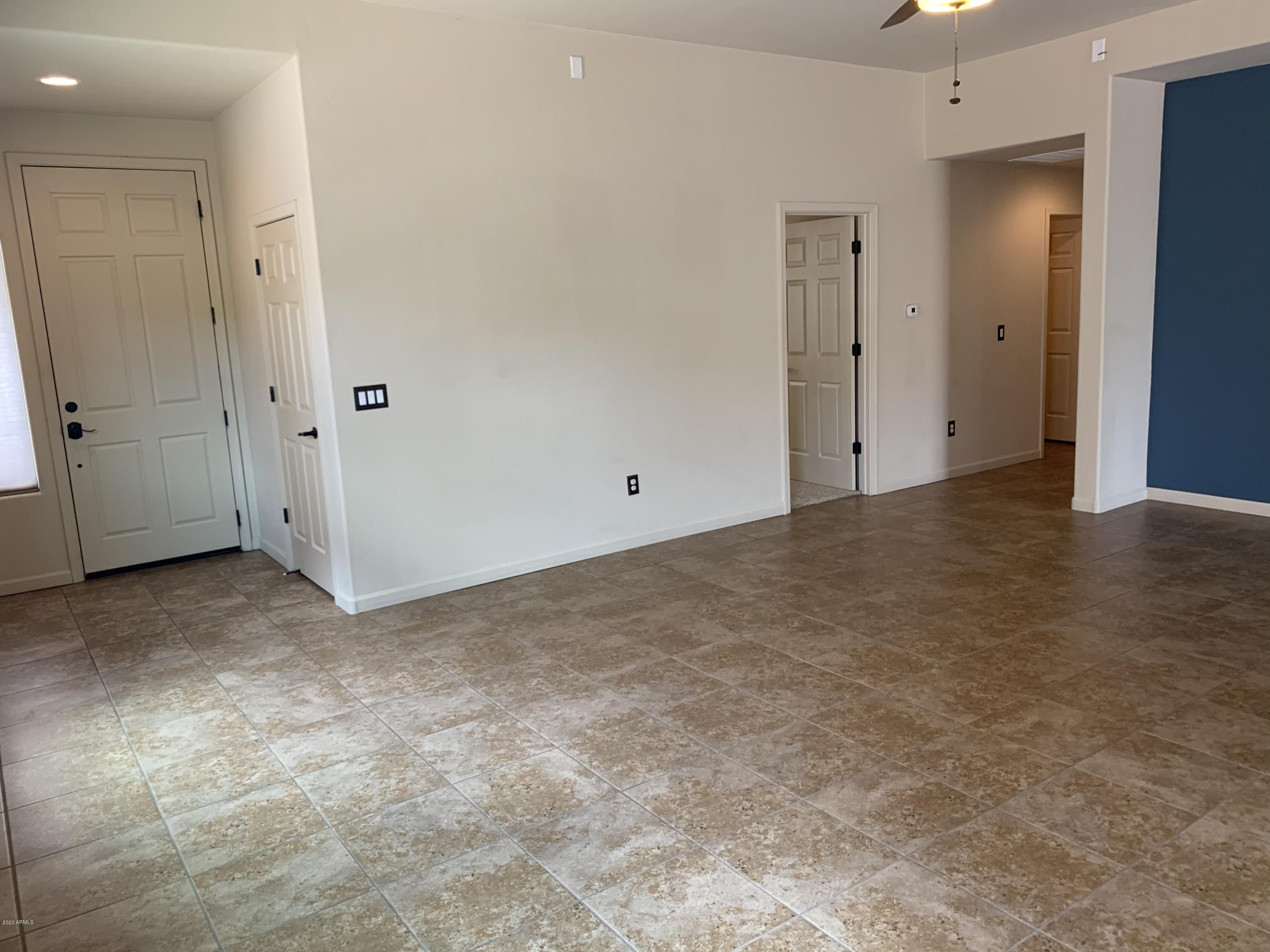 REFLECTIONS AT VALIENTE - Residential Lease