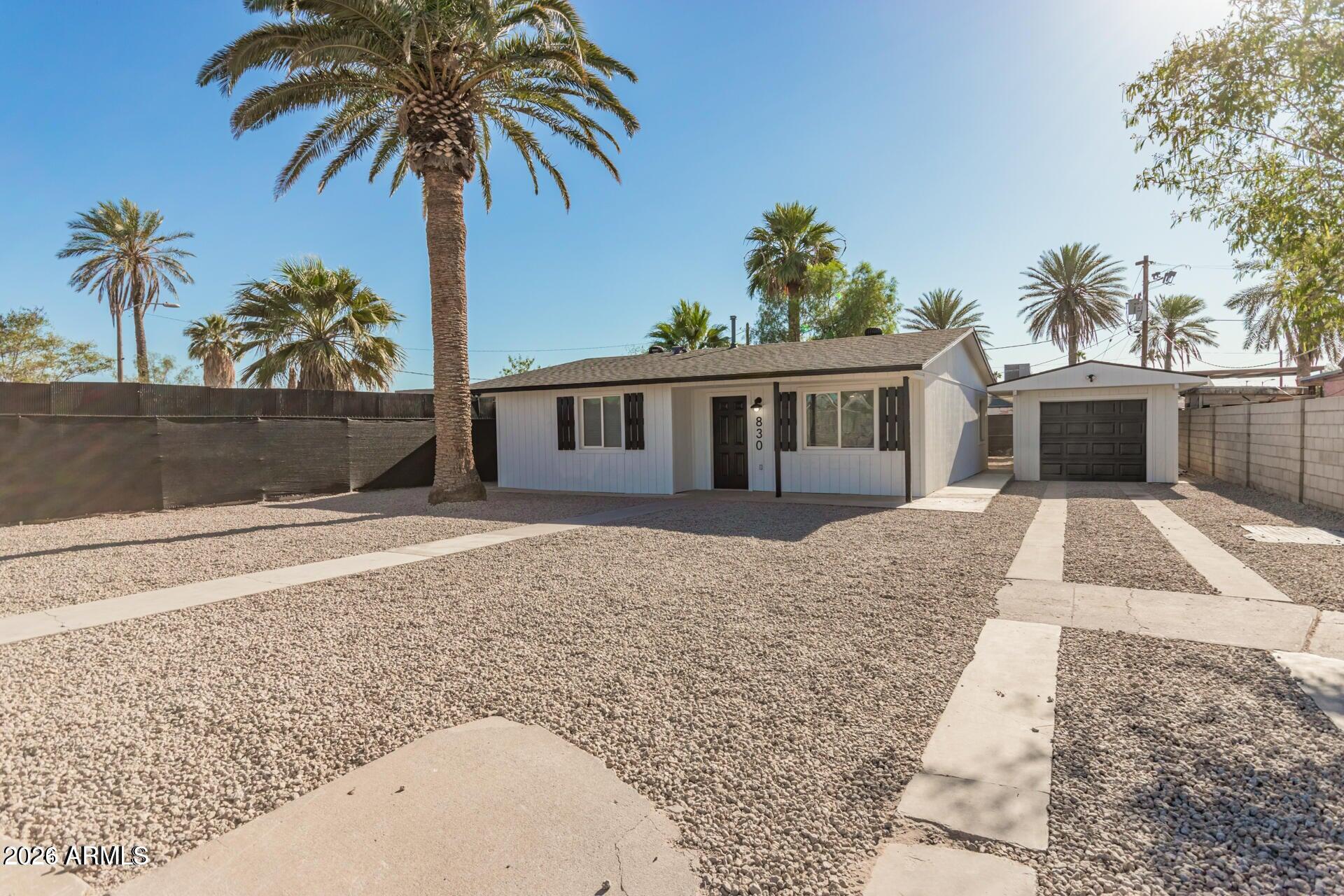 830 S GREENLEAF Lane