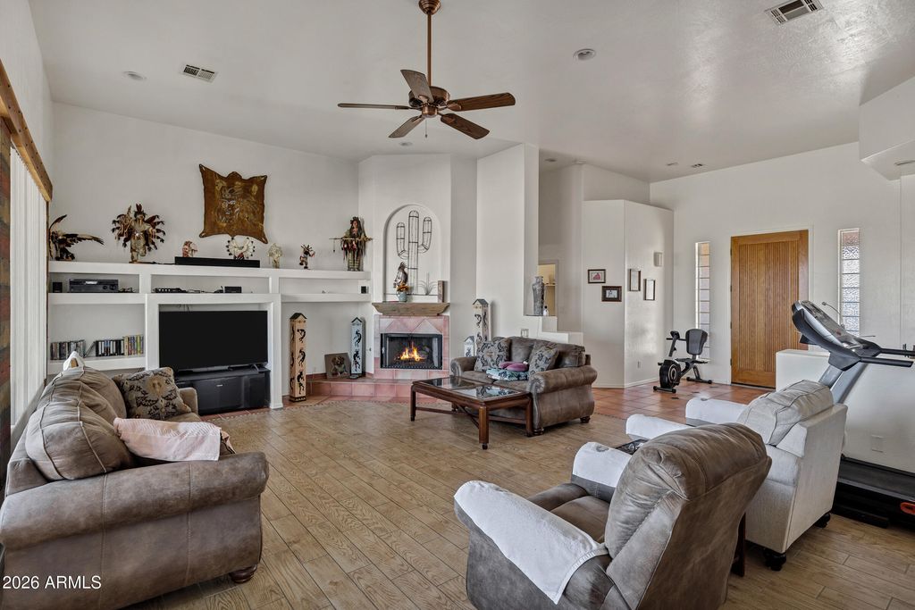 Photo of 35219 N 10th Street, Phoenix, AZ 85086 (MLS # 6973701)