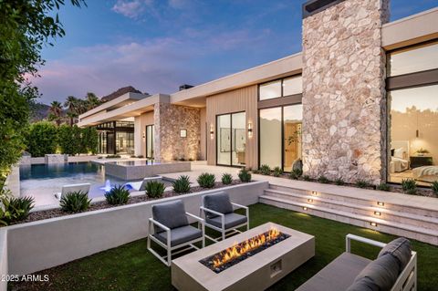 Photo of 6535 N 40th Place, Paradise Valley, AZ 85253 (MLS # 6913447)